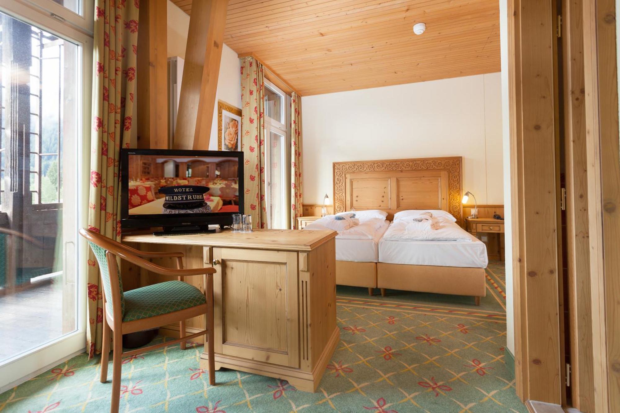 Sporthotel Wildstrubel 렌크 외부 사진